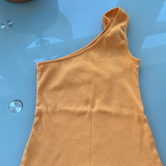 Anthropologie Ribbed One Shoulder Tank Medium - Picture 6 of 7